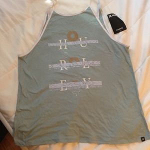 Hurley top